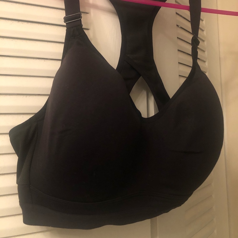 Victoria Secret sports bra